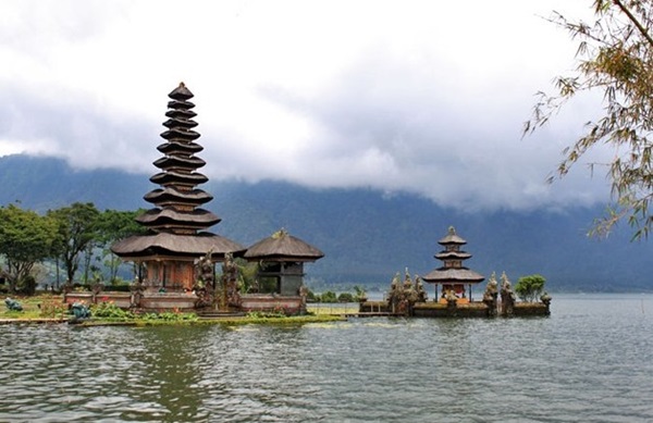 Danau-Bedugul-Bali