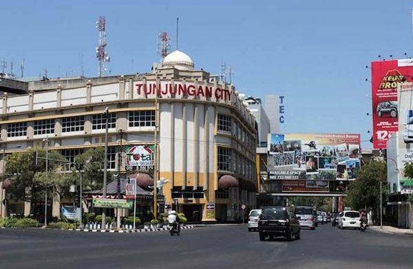 Hotel di Surabaya Dekat Tunjungan Plaza