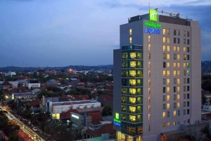 Daftar Hotel Bintang 3 di Semarang Harga Murah