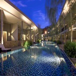 Hotel Neo Green Savana Sentul City