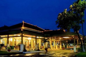 Hotel Bintang 5 di Solo di Bawah 500 Ribu