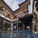 Taman Rosani Hotel & Villa