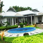 Bungalow Padang Golf Modern