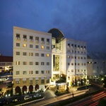 Surabaya Suite Hotel